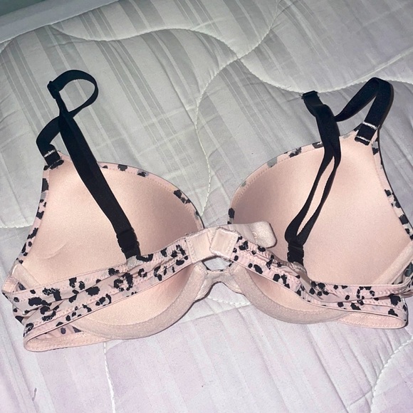 VS PINK 🩷 light pink leopard push up bra - Picture 3 of 3